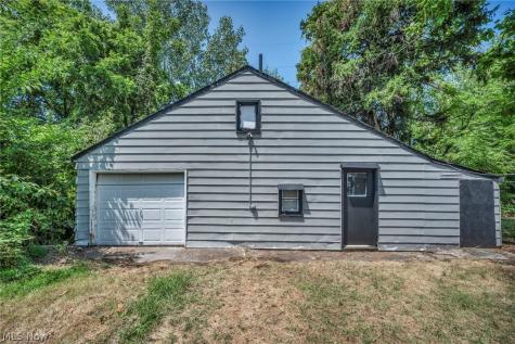 15607 Saranac Road Cleveland OH 44110