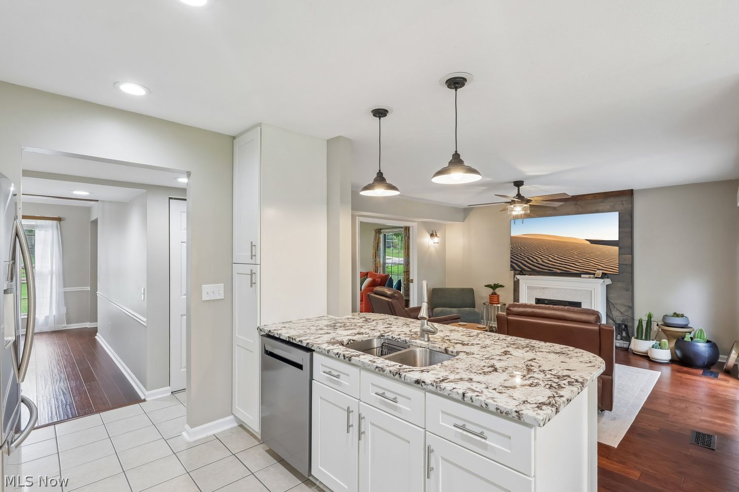 280 S Pine Court Aurora OH 44202