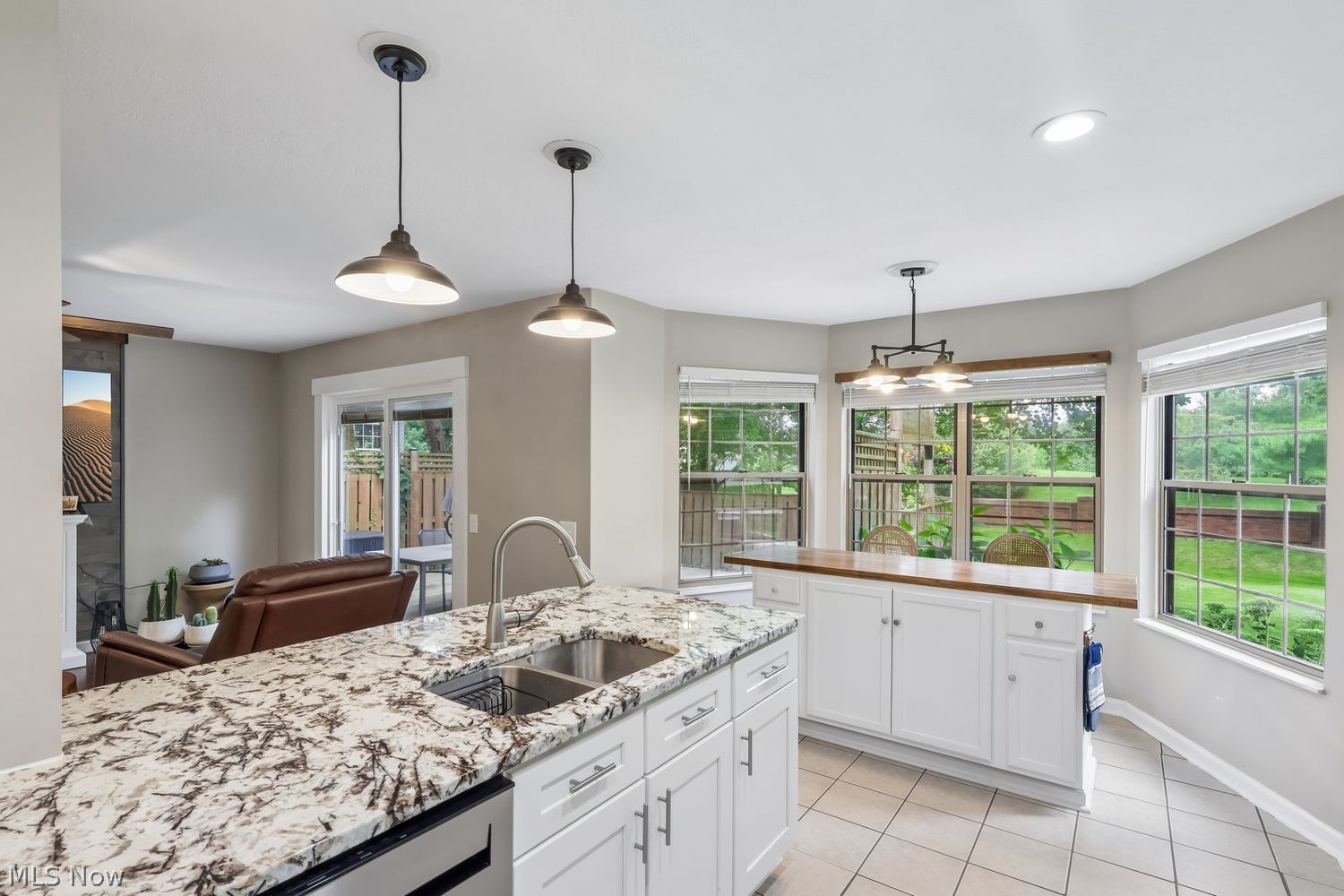 280 S Pine Court Aurora OH 44202