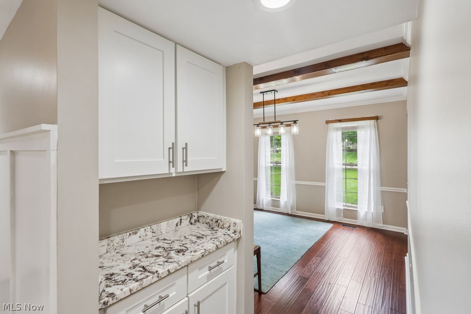 280 S Pine Court Aurora OH 44202
