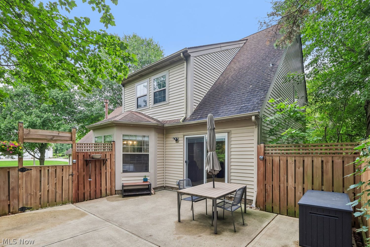 280 S Pine Court Aurora OH 44202