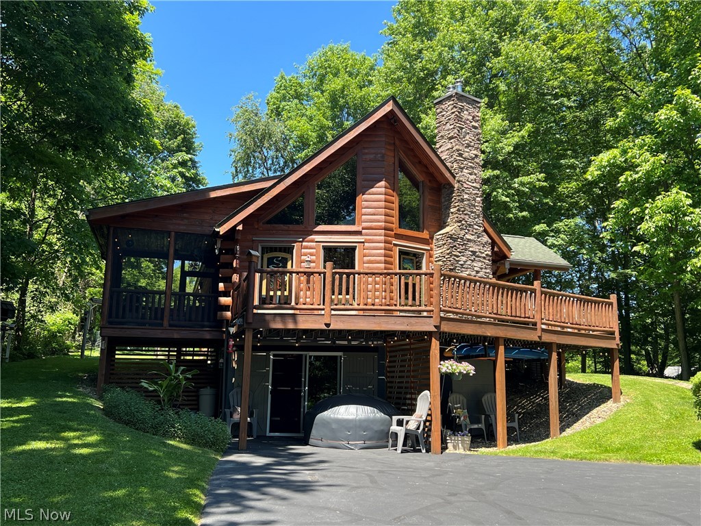 1631 W Buckhorn Drive Millersburg OH 44654