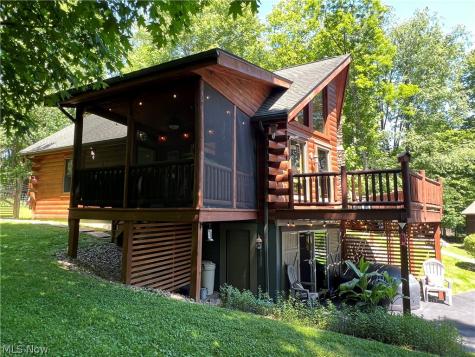 1631 W Buckhorn Drive Millersburg OH 44654