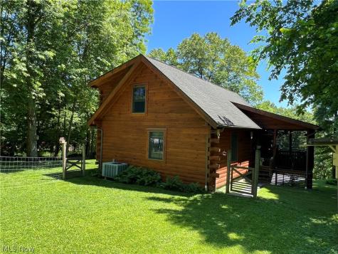 1631 W Buckhorn Drive Millersburg OH 44654
