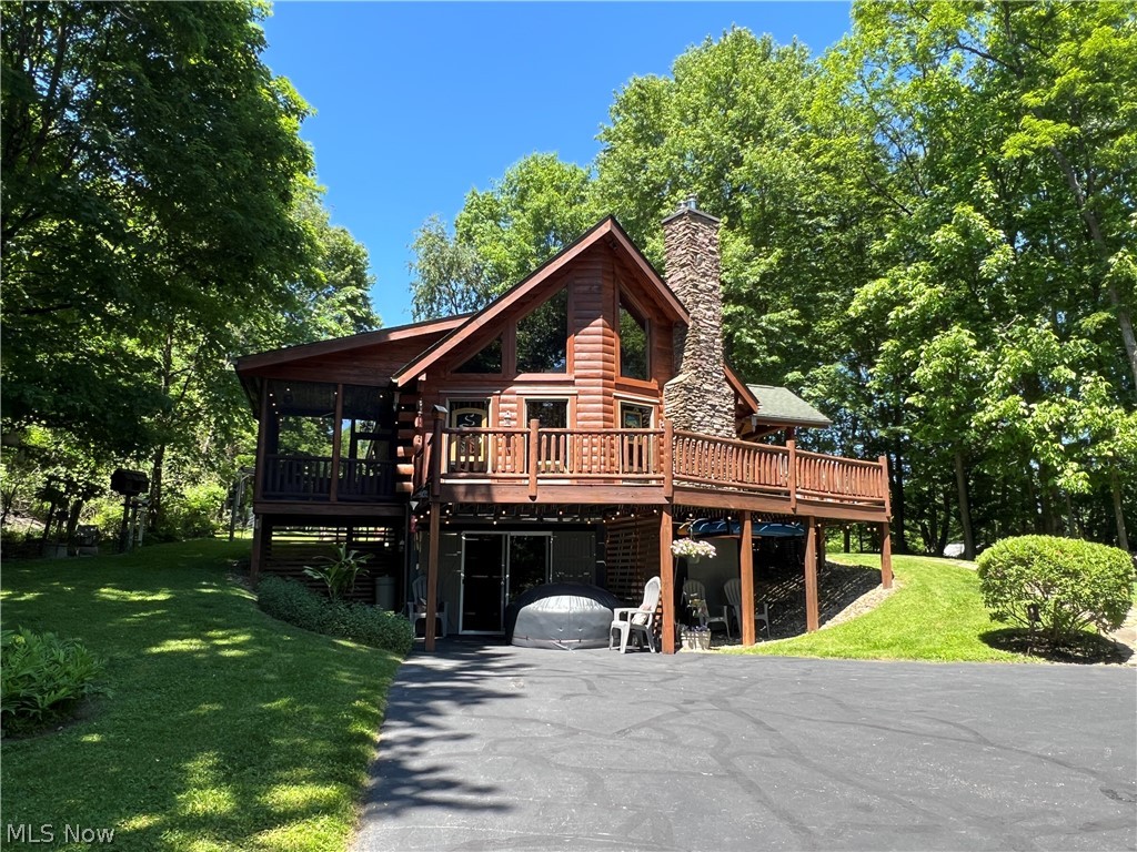 1631 W Buckhorn Drive Millersburg OH 44654