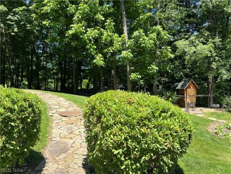 1631 W Buckhorn Drive Millersburg OH 44654