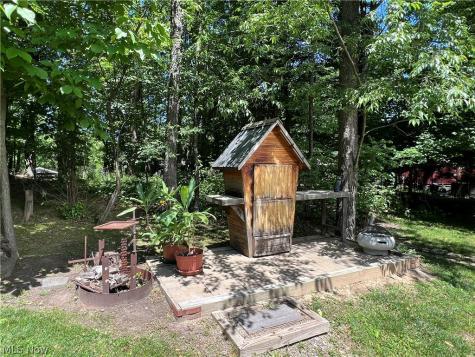 1631 W Buckhorn Drive Millersburg OH 44654