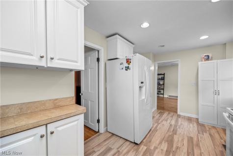 967 Gulf Road Elyria OH 44035