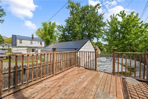 967 Gulf Road Elyria OH 44035