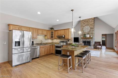 7500 Deerpath Trail Seville OH 44273