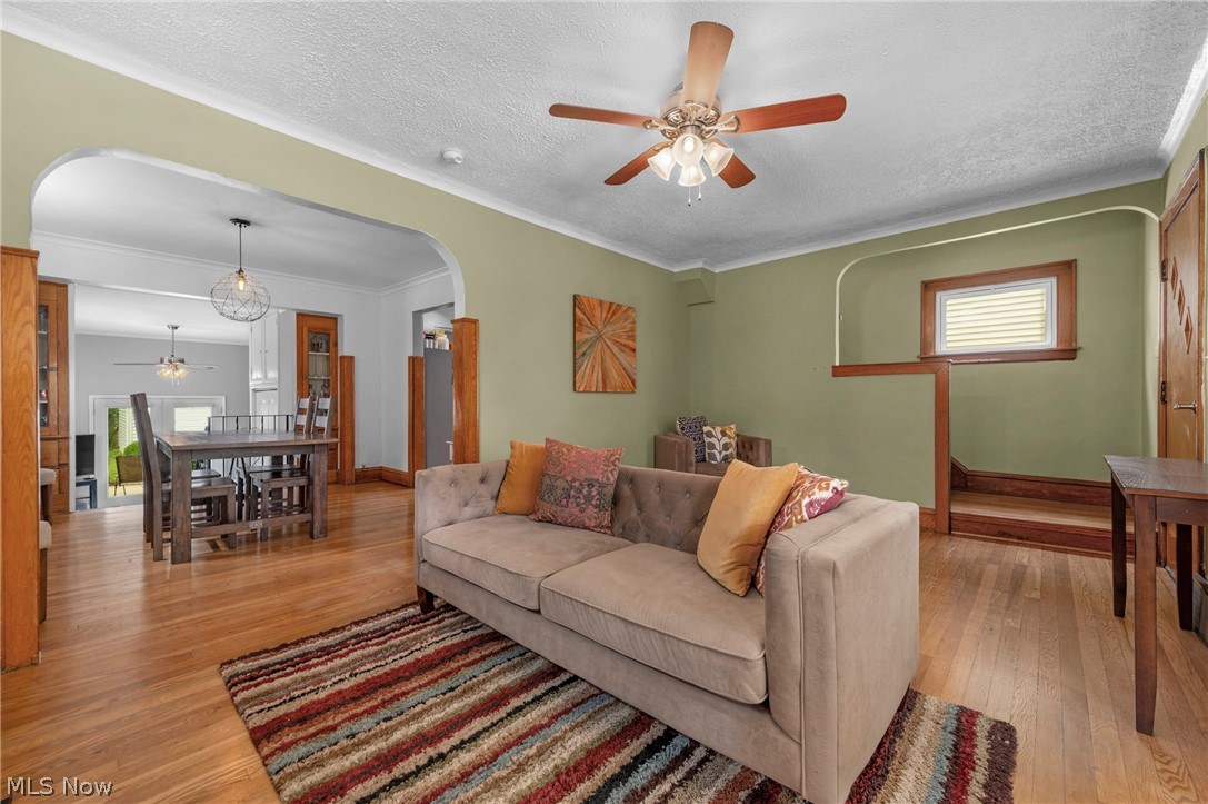 1328 Granger Avenue Lakewood OH 44107