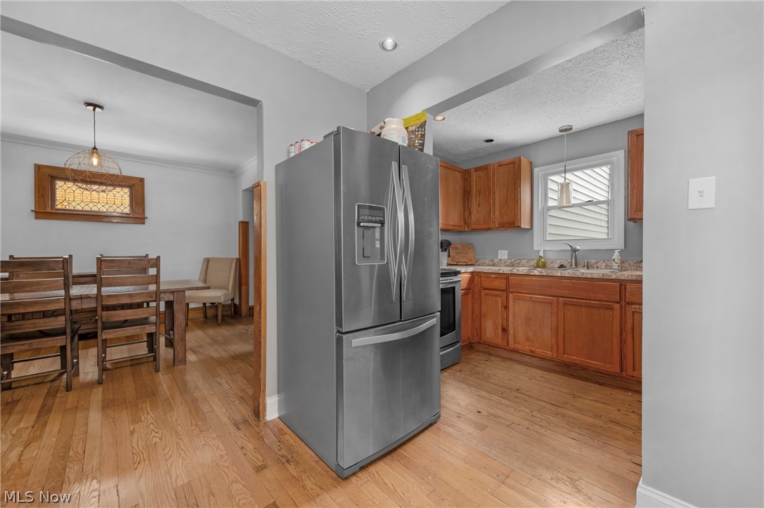 1328 Granger Avenue Lakewood OH 44107