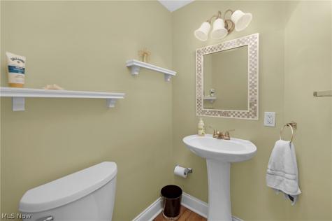 1328 Granger Avenue Lakewood OH 44107
