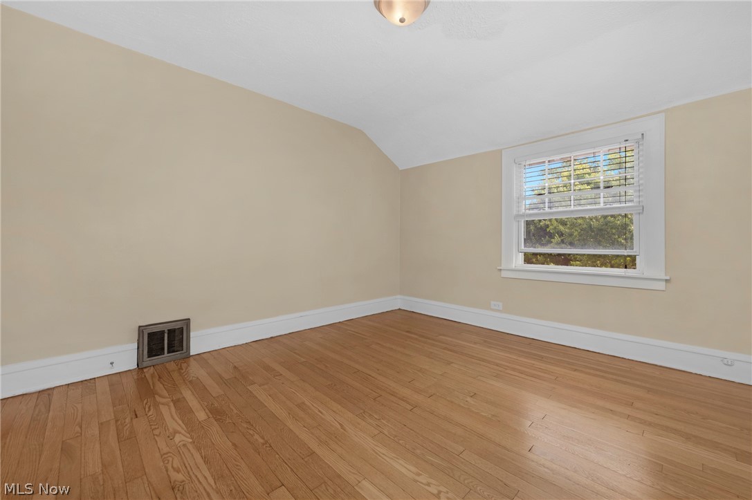 1328 Granger Avenue Lakewood OH 44107
