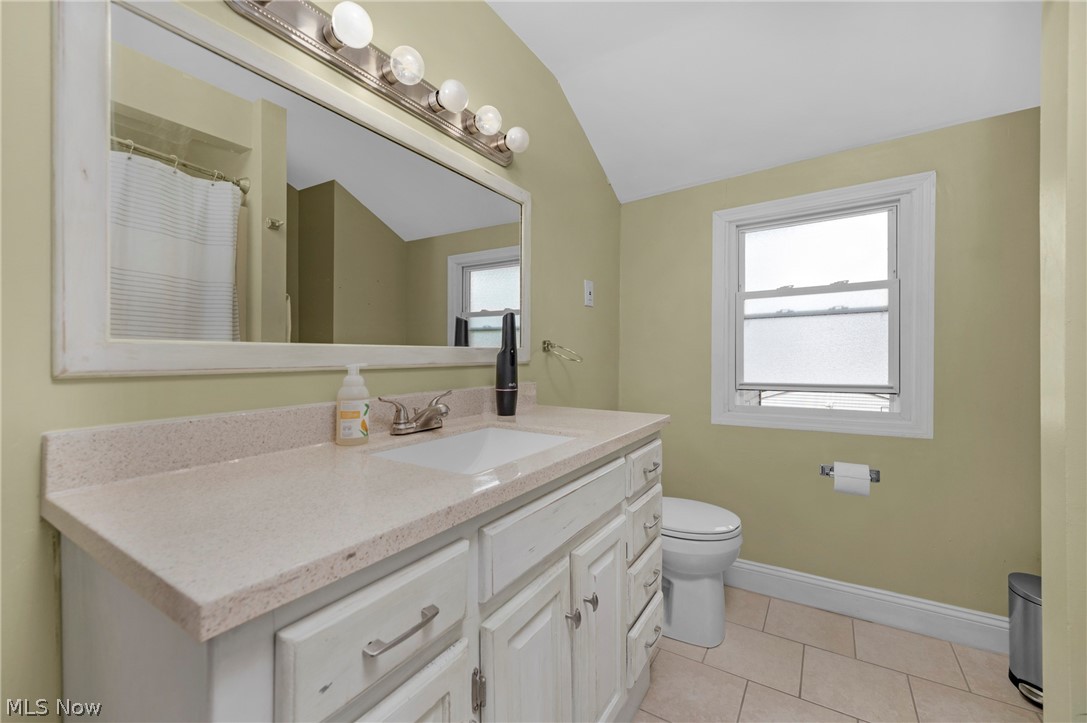 1328 Granger Avenue Lakewood OH 44107