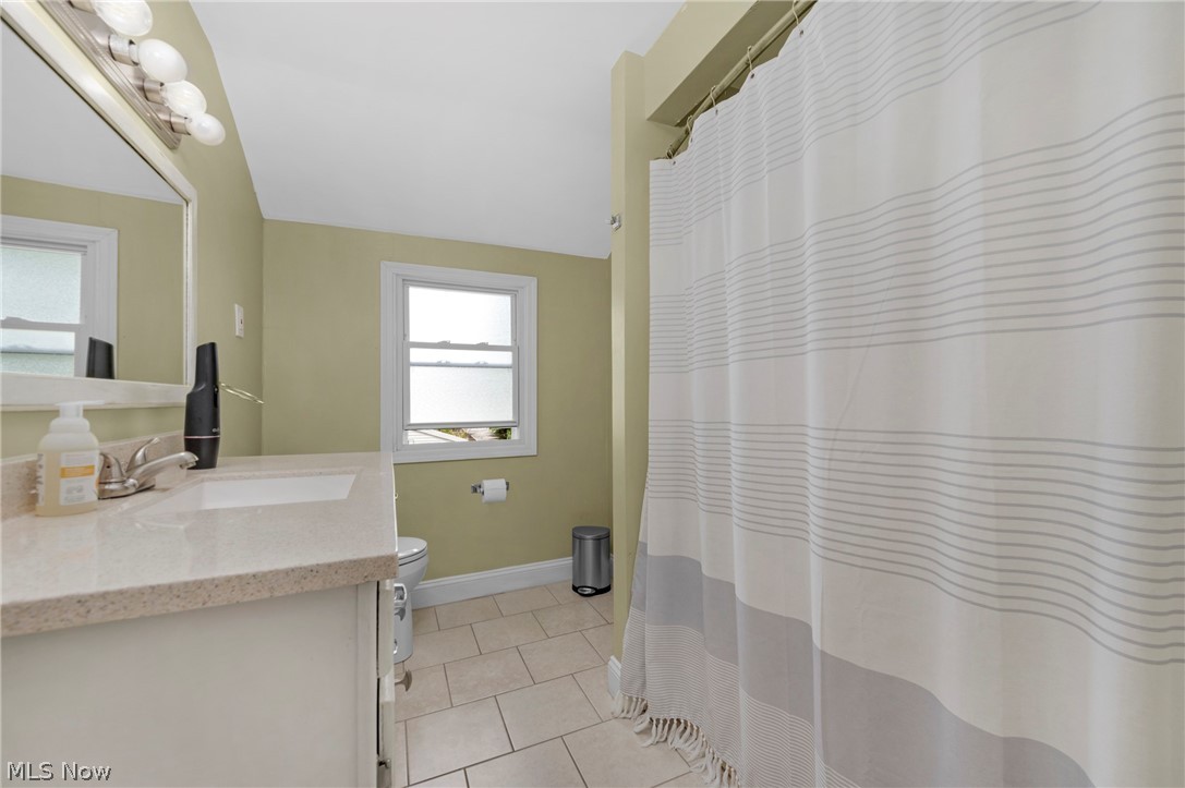 1328 Granger Avenue Lakewood OH 44107