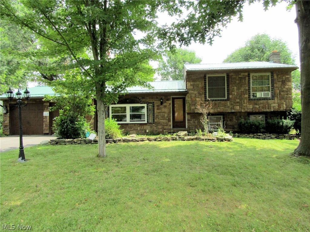 1921 Birch Trace Drive Austintown OH 44515