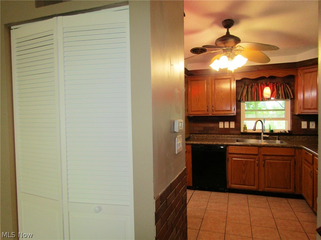 1921 Birch Trace Drive Austintown OH 44515
