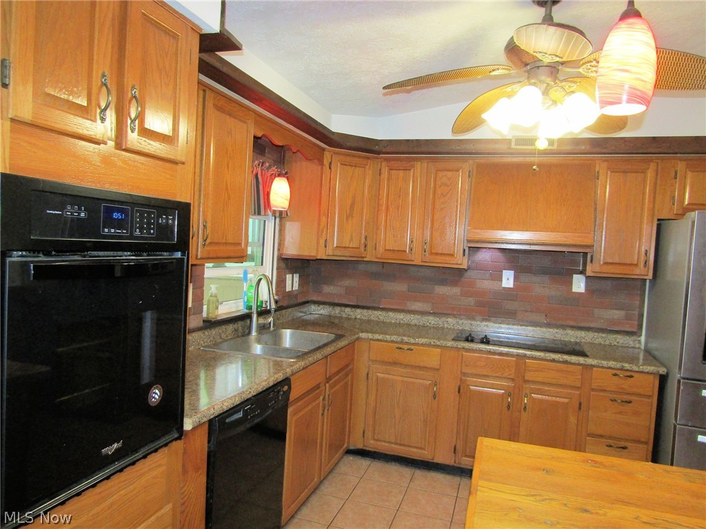 1921 Birch Trace Drive Austintown OH 44515