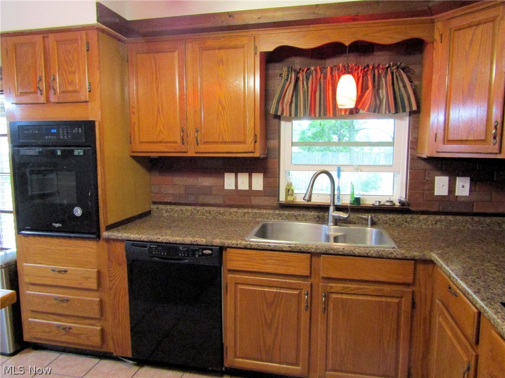 1921 Birch Trace Drive Austintown OH 44515