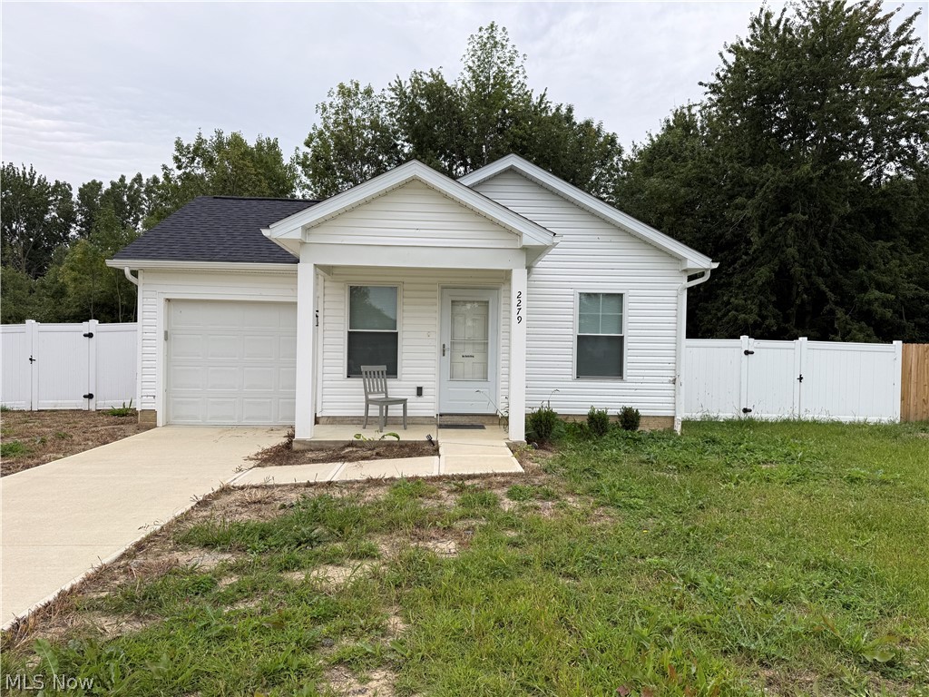 2279 Arrowhead Street Lorain OH 44052