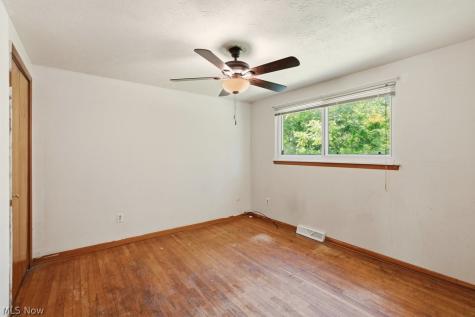 6407 Parkland Avenue Brook Park OH 44142