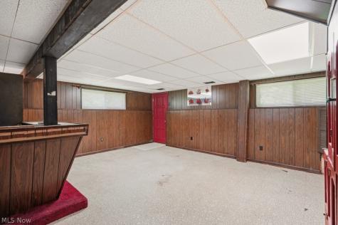 6407 Parkland Avenue Brook Park OH 44142