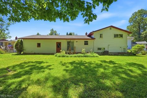6407 Parkland Avenue Brook Park OH 44142