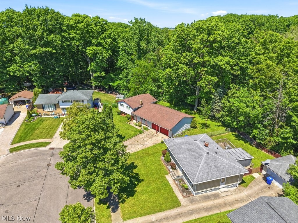 6407 Parkland Avenue Brook Park OH 44142