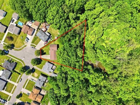 6407 Parkland Avenue Brook Park OH 44142