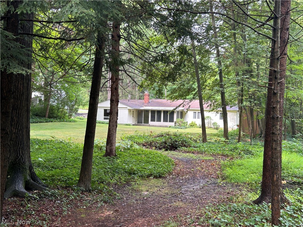 10347 Hillsover Drive Kirtland OH 44094