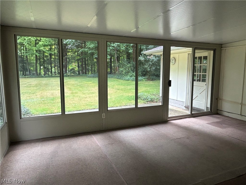 10347 Hillsover Drive Kirtland OH 44094