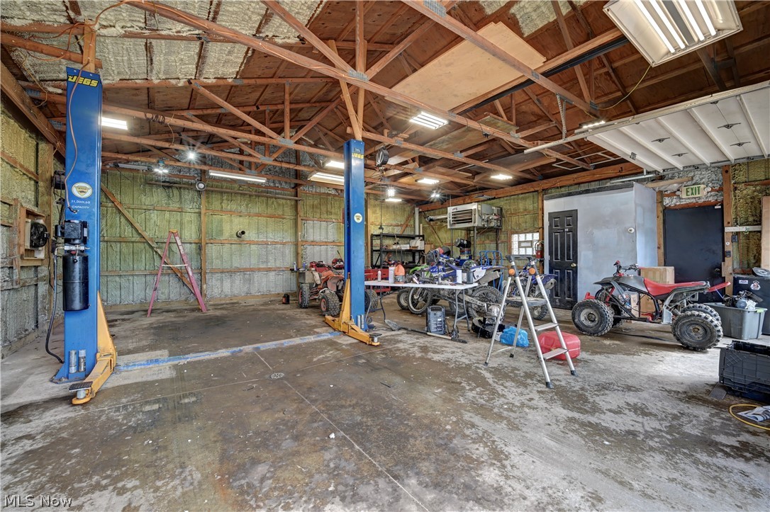 14770 Township Road 467 Lakeville OH 44638
