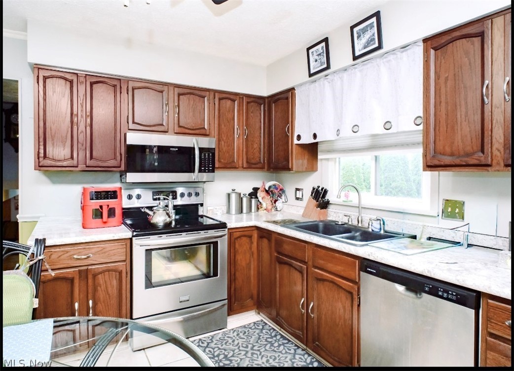 466 Wendemere Drive Hubbard OH 44425