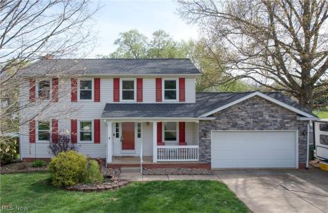 13608 Inverness Avenue NW Uniontown OH 44685
