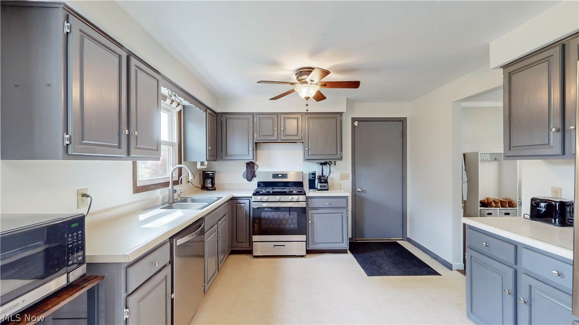 13608 Inverness Avenue NW Uniontown OH 44685