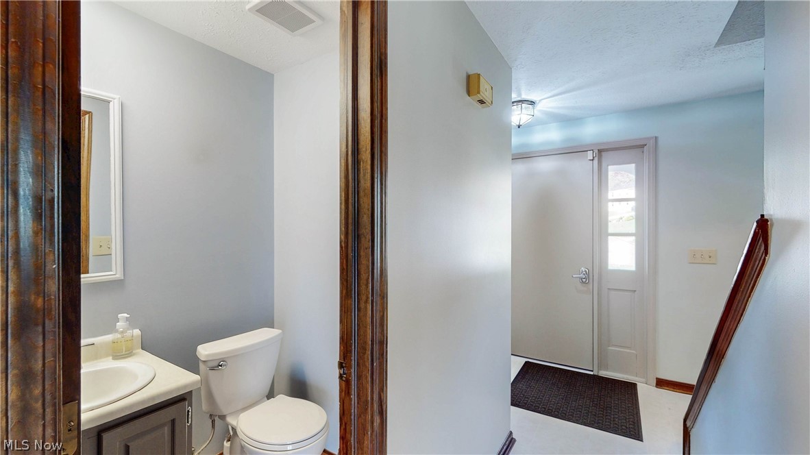 13608 Inverness Avenue NW Uniontown OH 44685