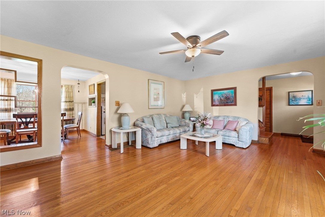 4423 Broadway Avenue NE Louisville OH 44641