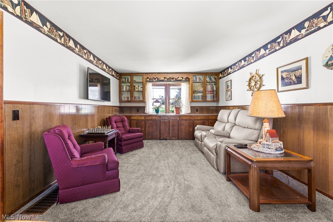 4423 Broadway Avenue NE Louisville OH 44641
