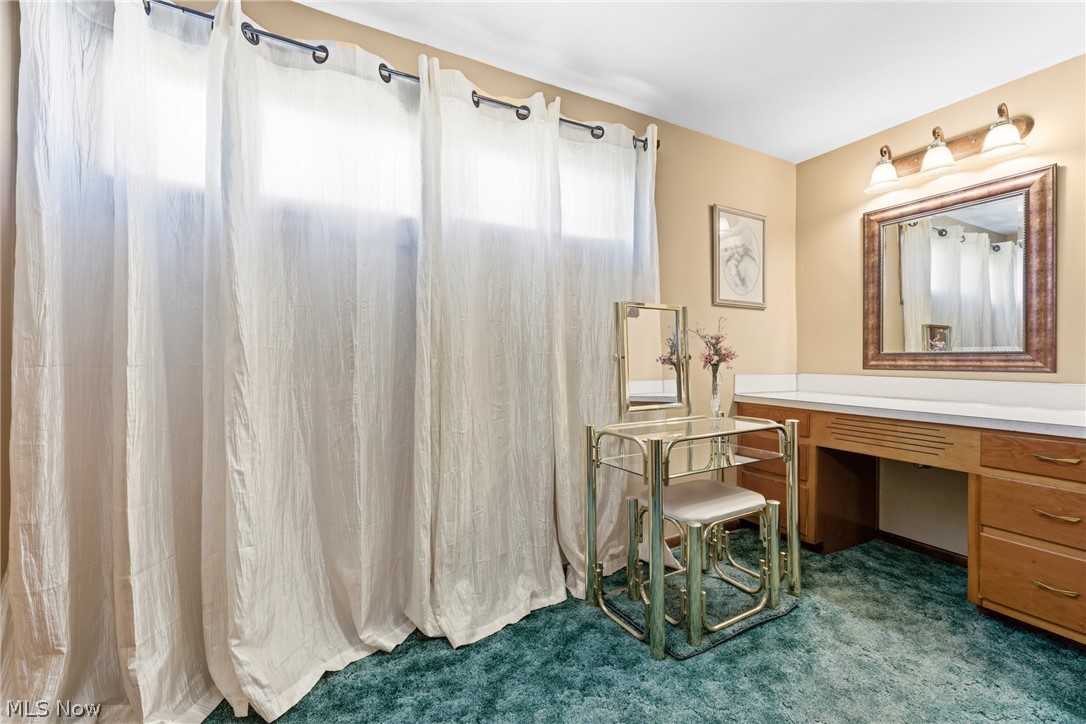 4423 Broadway Avenue NE Louisville OH 44641