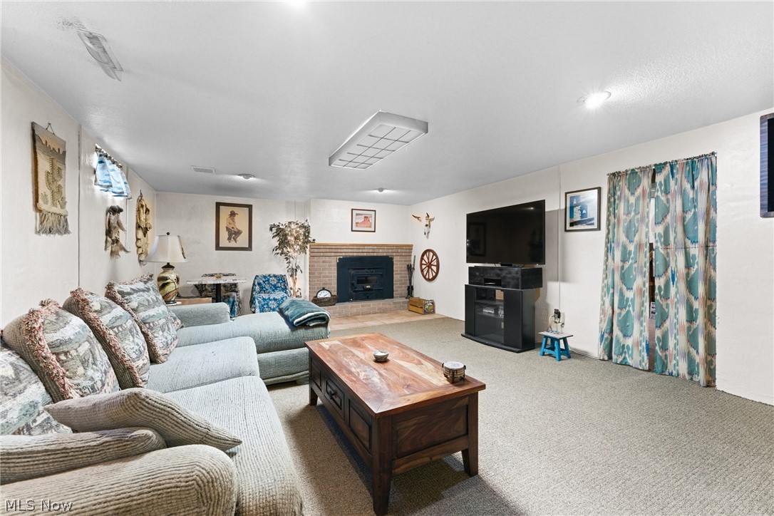 4423 Broadway Avenue NE Louisville OH 44641