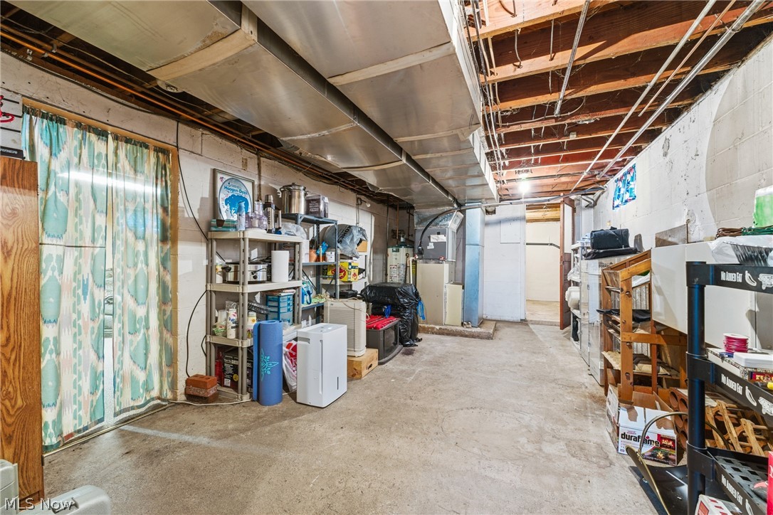 4423 Broadway Avenue NE Louisville OH 44641