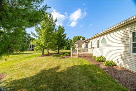 1993 Wynstone Circle NE North Canton OH 44720