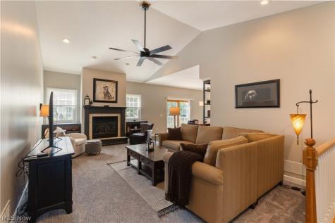 1993 Wynstone Circle NE North Canton OH 44720