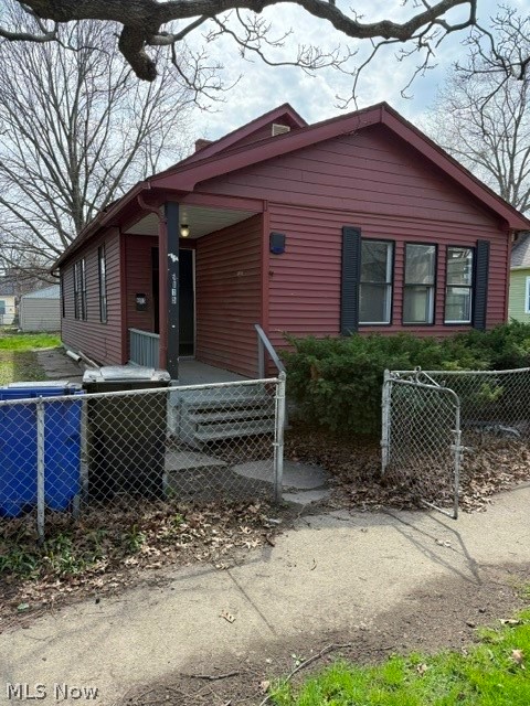 6815 Lawn Avenue Cleveland OH 44102