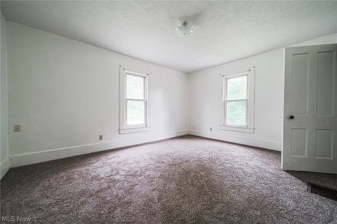 8528 State Route 250 SE Dennison OH 44621
