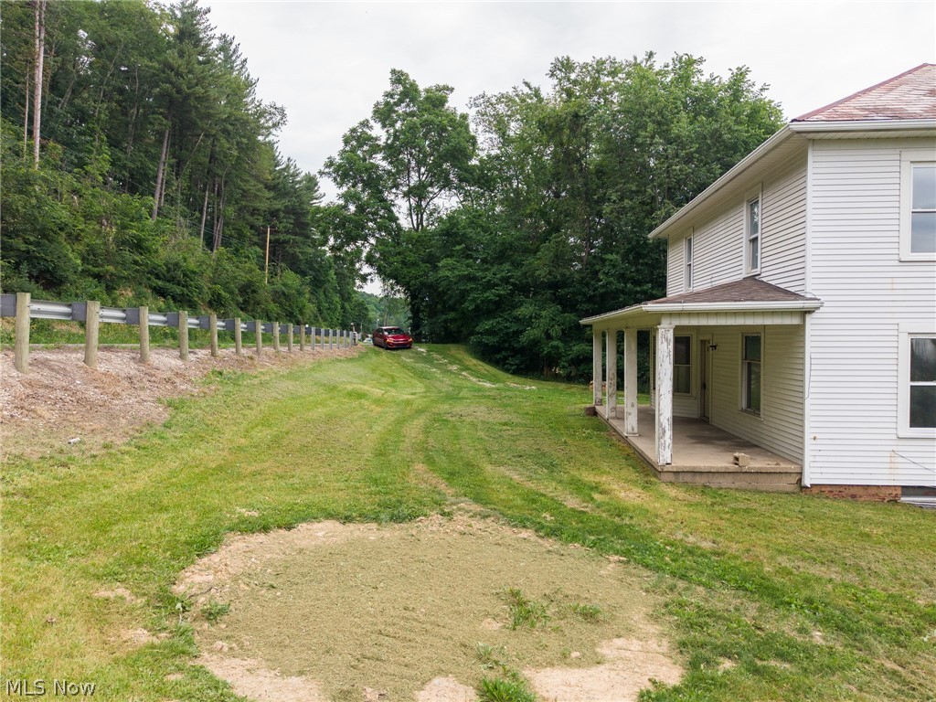 8528 State Route 250 SE Dennison OH 44621