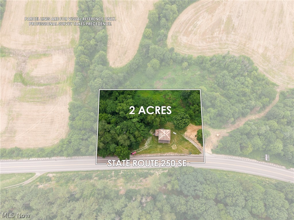 8528 State Route 250 SE Dennison OH 44621