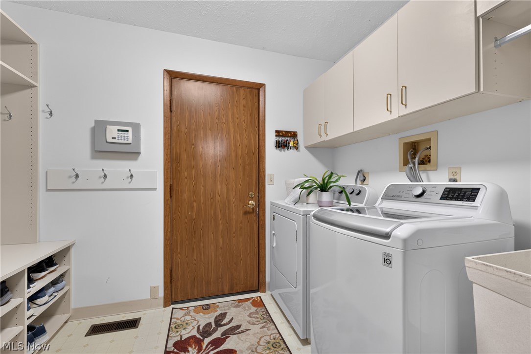 3960 Orangewood Drive Orange OH 44122