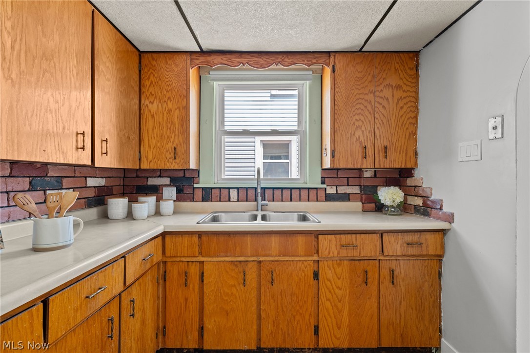 1628 May Place NE Canton OH 44705